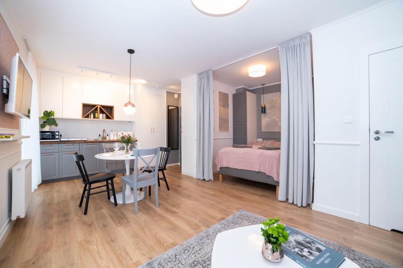 Heaven Apartment In The Old Town With Private Parking غدانسك المظهر الخارجي الصورة