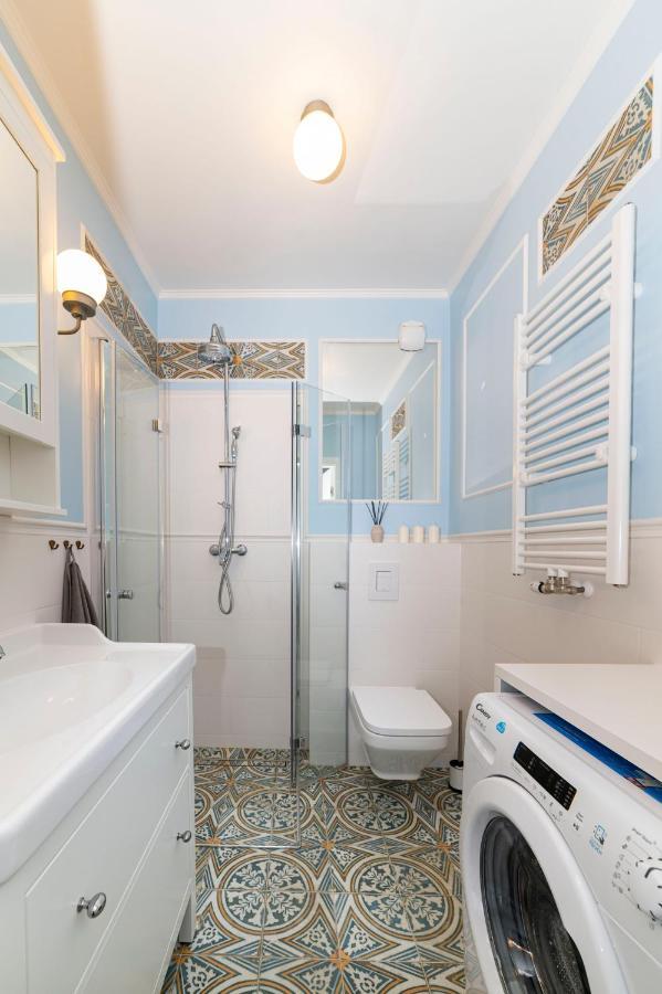 Heaven Apartment In The Old Town With Private Parking غدانسك المظهر الخارجي الصورة