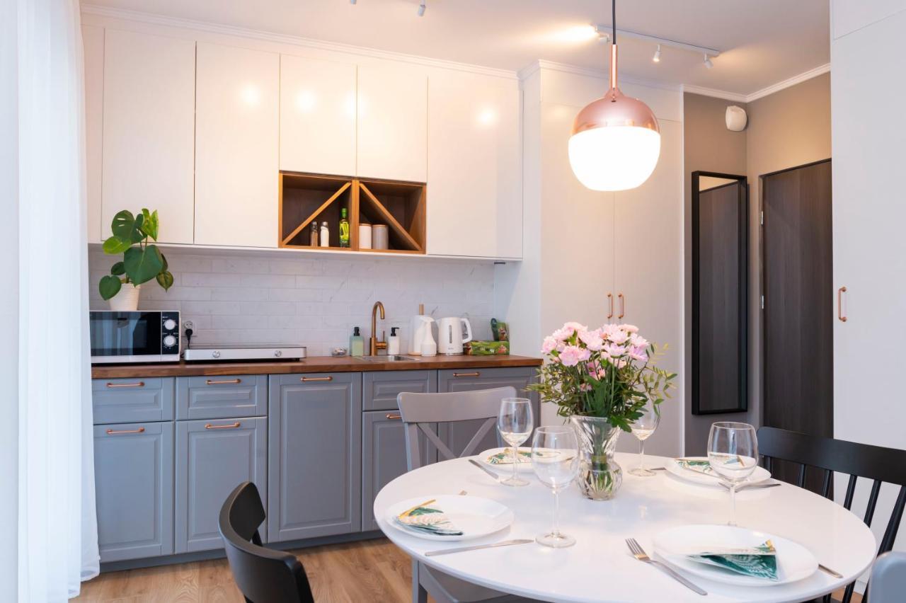 Heaven Apartment In The Old Town With Private Parking غدانسك المظهر الخارجي الصورة