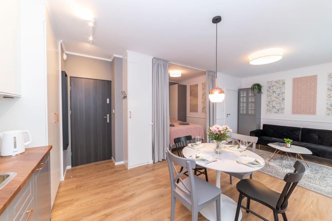 Heaven Apartment In The Old Town With Private Parking غدانسك المظهر الخارجي الصورة